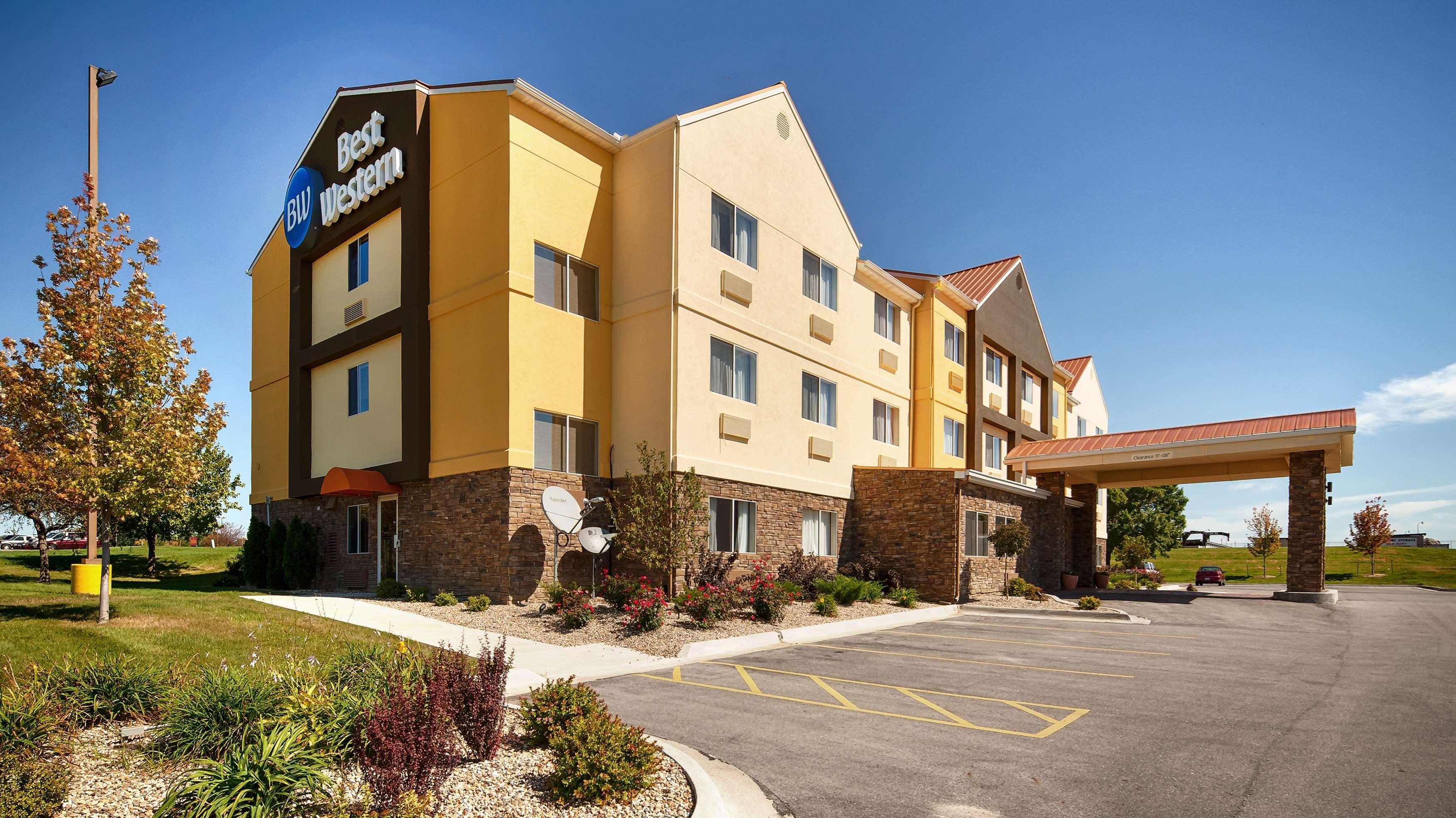 Best Western Muscatine - Pearl City Hotel Exterior photo