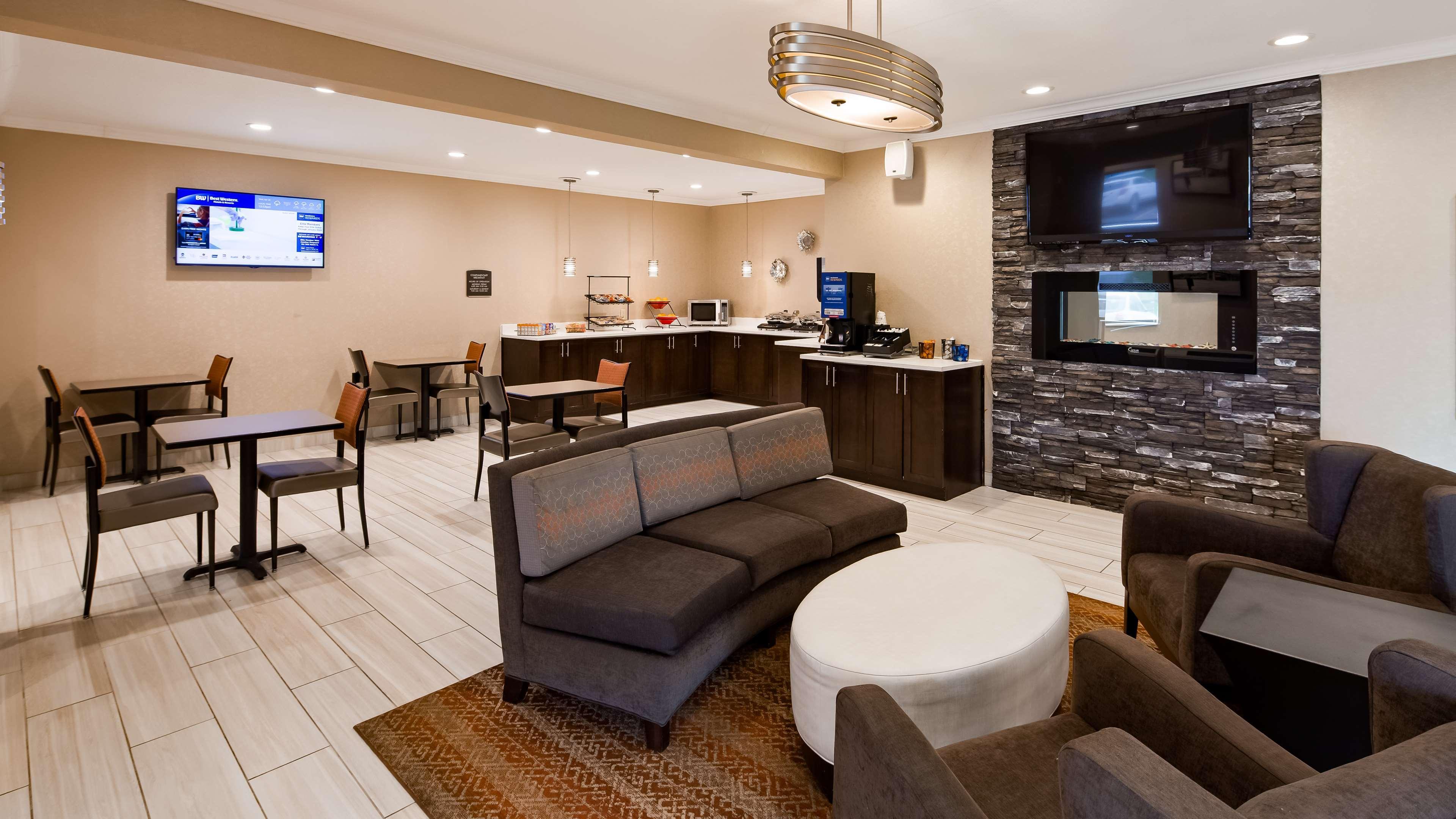 Best Western Muscatine - Pearl City Hotel Exterior photo